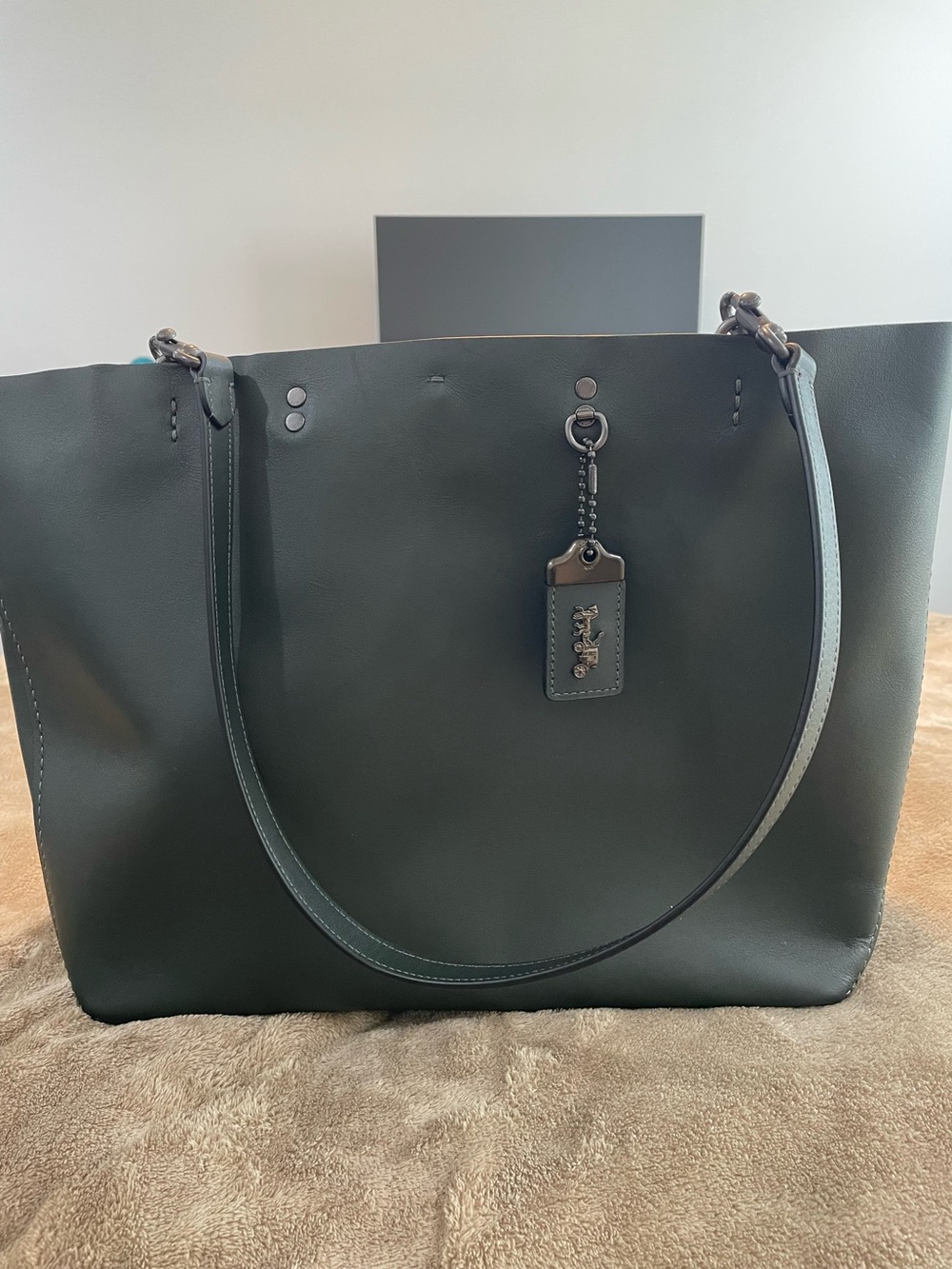 Coach 1941 Color:Ivy Rogue Glovetanned Leather Tote w/ Floral Bow Motif Interior